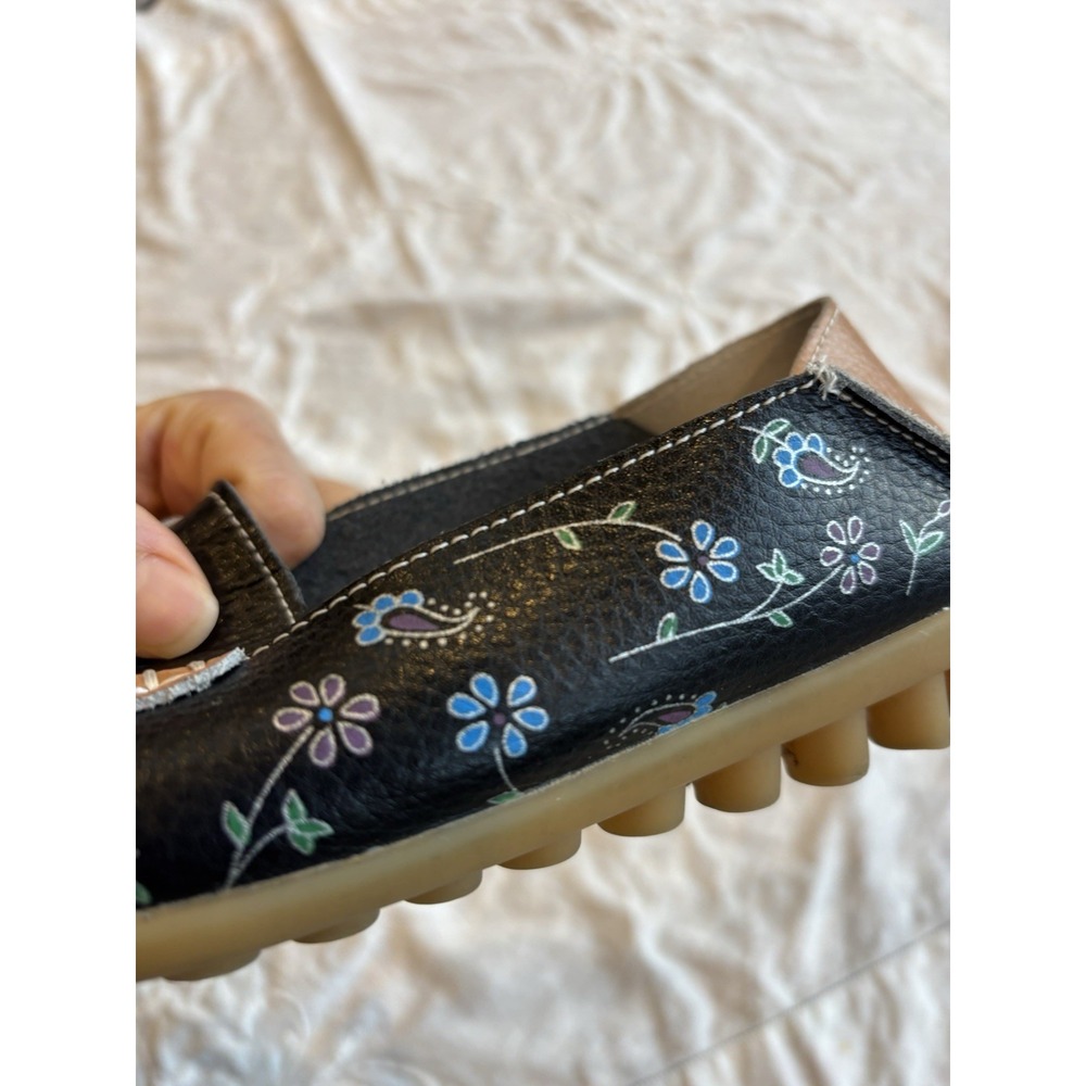 Venus Celia Flexible Loafers Black and Brown Graphics And  Cutouts Women Sz 7‎